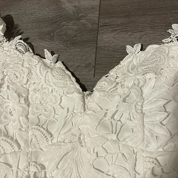 Lulu’s Venice Villa Lace Mini Dress - Picture 7 of 10